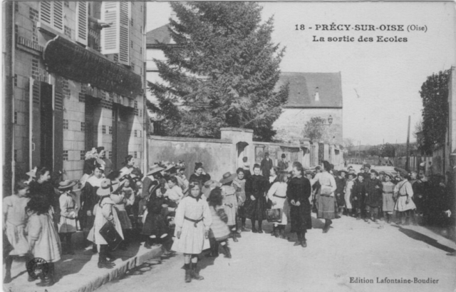 La sortie des écoles à Précy sur Oise