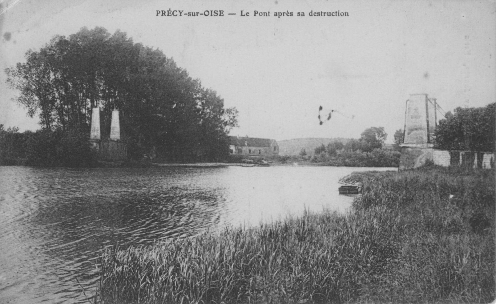 Le pont détruit sur l'Oise à Précy