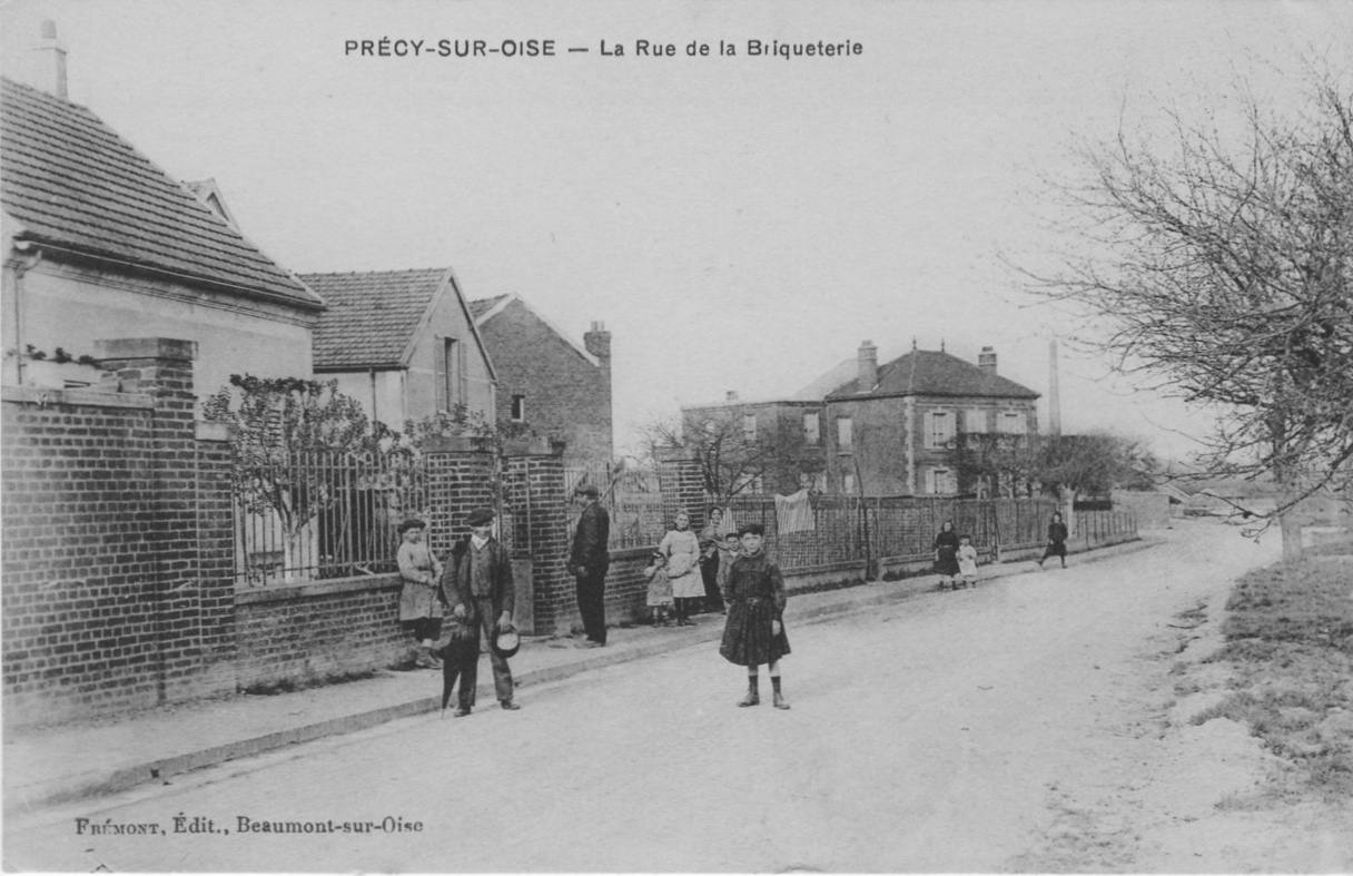 Rue de la Briquetterie à Précy