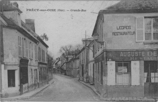 La grande rue dans Précy sur Oise