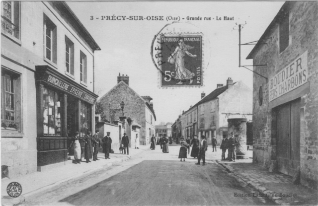 La grande rue dans Précy sur Oise