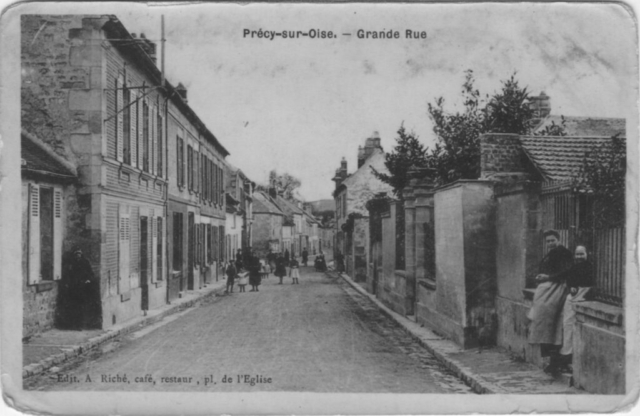 La grande rue dans Précy sur Oise